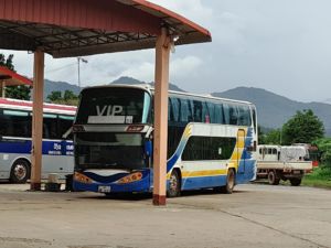 Vang Vieng, laos, bus, Лаос, Ванг Вьенг, автобус