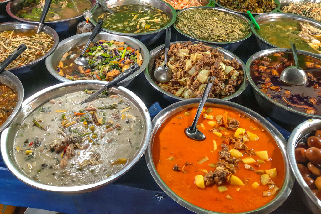laos, Лаос, market, рынок, Луанг Прабанг, Luang Prabang, lao food, лаосская кухня, сувениры