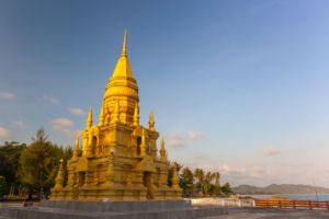 Pagoda Laem Sor, temple laem sor samui, koh samui, buddha, Thailand, wat, золотая ступа на самуи, золотая пагода на самуи, пагода Лаем Сор, пагода Лэм Сор, Лем Сор, достопримечательности Самуи, что посмотреть на Самуи, смотровые площадки на Самуи, храмы на Самуи, вьюпоинт, буддизм, ступа, пагода,