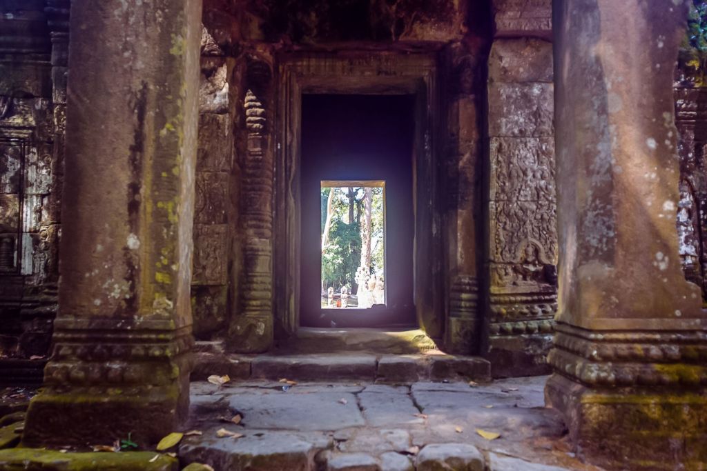 Камбоджа, Сием Рип, Cambodia, Siem Reap, Angkor , Ангкор, заброшенный храм