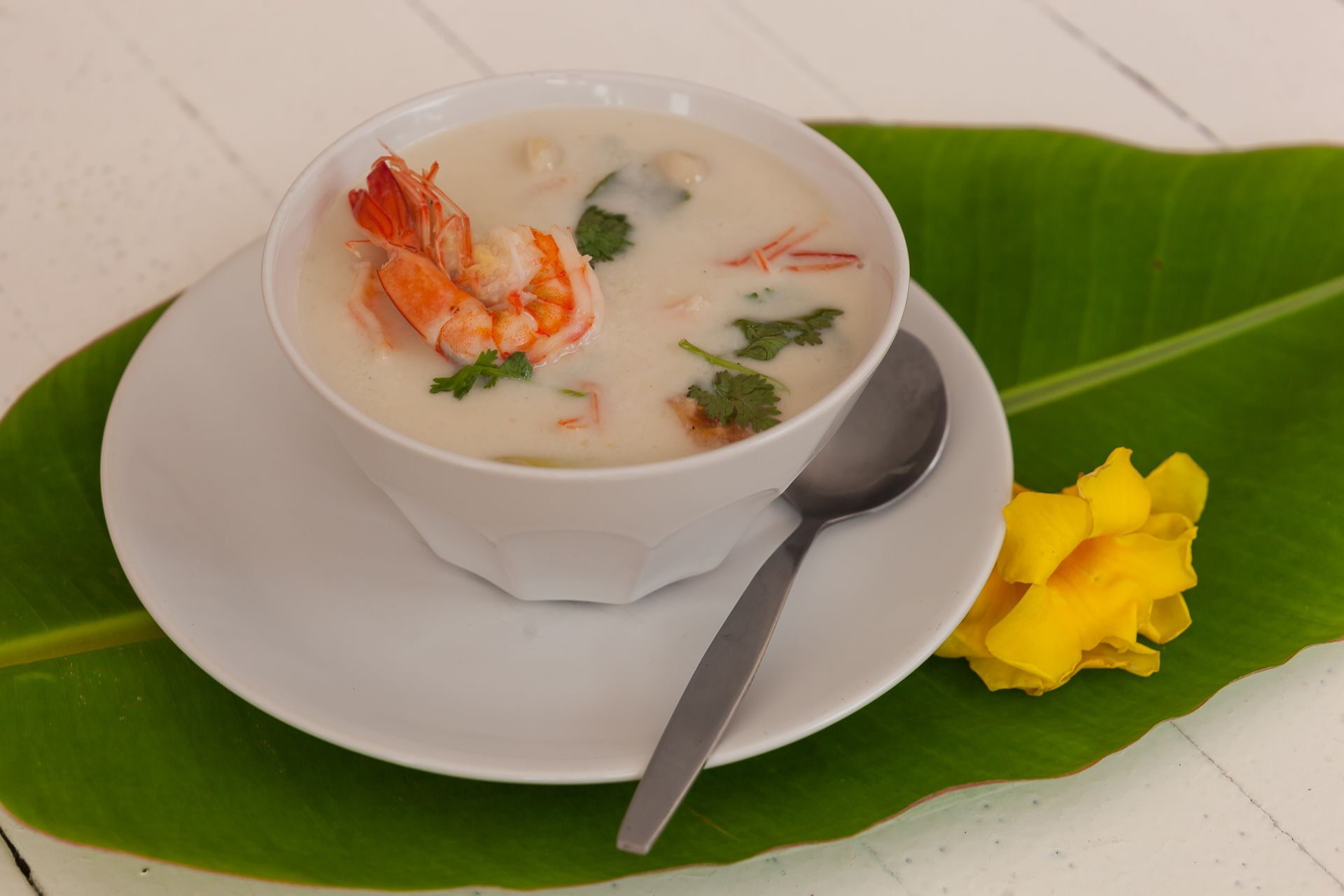 Рецепт супа том-кха-кунг: острый, ароматный и невероятно вкусный