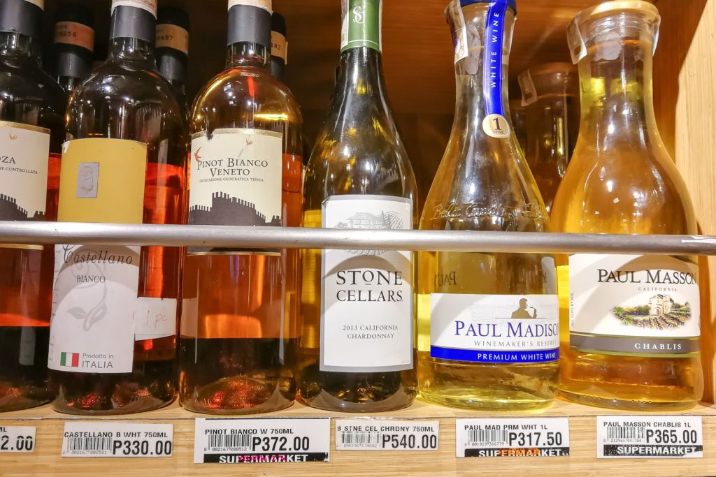 Филиппины, панглао, Бохол, Бохоль, цены на Филиппинах 2019, цены на Панглао 2019, цены на продукты на Филиппинах, цены на алкоголь на Филиппинах, сколько стоит пиво на Филиппинах, сколько стоит ром на Филиппинах, что пьют на Филиппинах, местный алкоголь на Филиппинах, алкоголь в дюти фри на Филиппинах, Панглао обзор цен, Филиппины обзор цен 2019, ром тандуай филиппины,