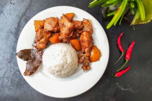 Филиппины, Панглао, Бохол, Себу, Боракай, филиппинская кухня, еда на филиппинах, что едят филиппинцы, простой рецепт курицы, оригинальный рецепт курицы, курица рецепт, курица по-филиппински, кукрица в соевом соусе и уксусе, традиционные блюда Филиппин, рецепт свинины адобо, рецепт курицы адобо, adobo chiken,